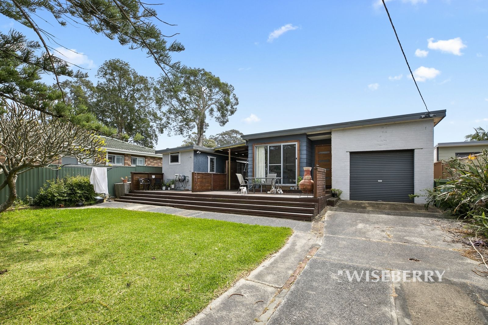 4 bedrooms House in 52 Sixth Ave TOUKLEY NSW, 2263