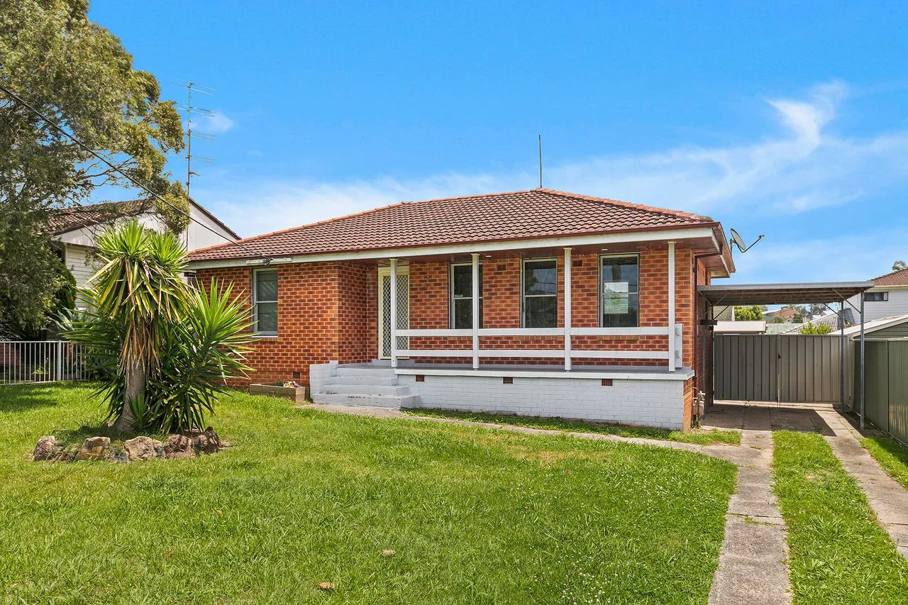 3 bedrooms House in 40 Lindwall Street WARILLA NSW, 2528