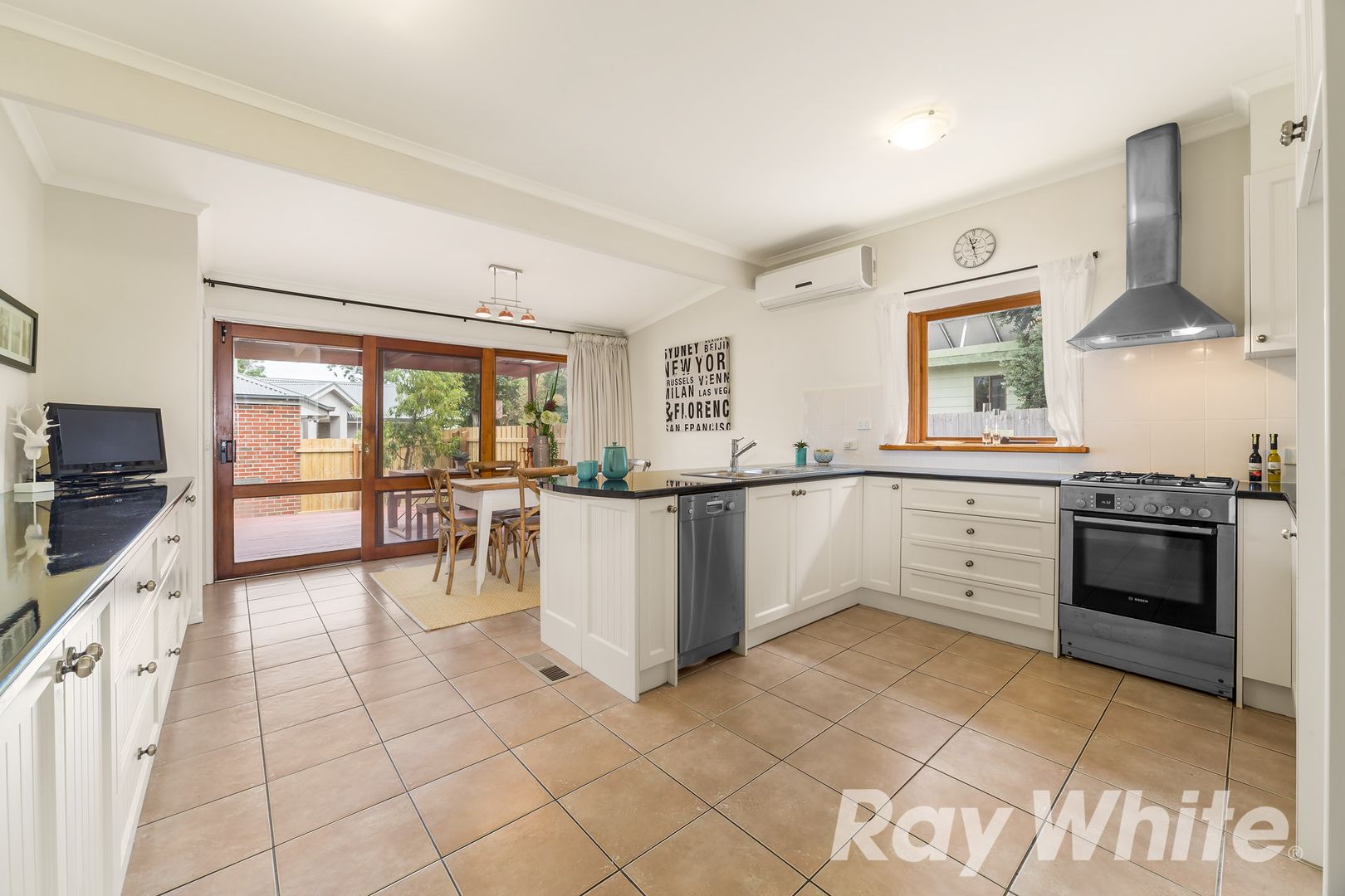 6B Normleith Grove, Boronia VIC 3155, Image 2