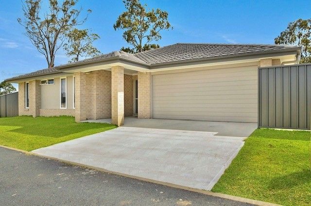 5 bedrooms House in 5 Caitlyn Darcy Parkway PORT MACQUARIE NSW, 2444
