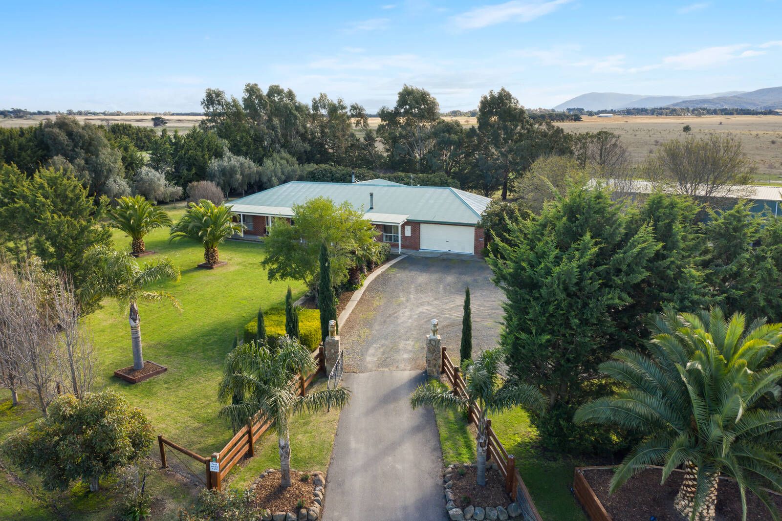 42 Trovatello Way, Riddells Creek VIC 3431, Image 1