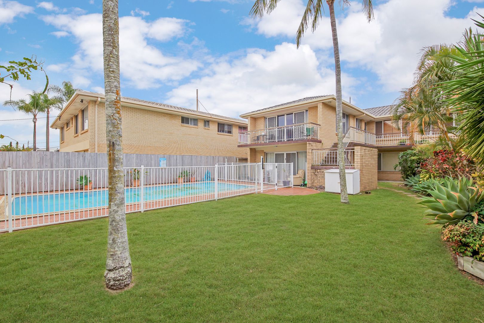 4/37 Burra Street, Chevron Island QLD 4217, Image 1