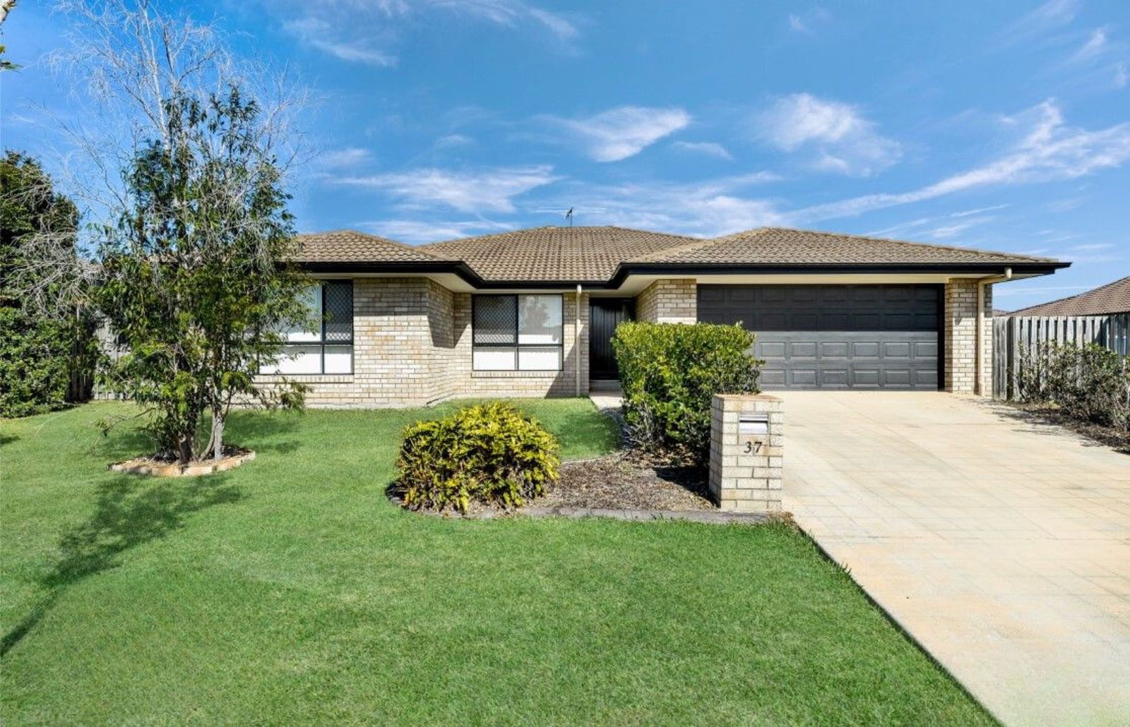 4 bedrooms House in 37 Seville Street BELLMERE QLD, 4510