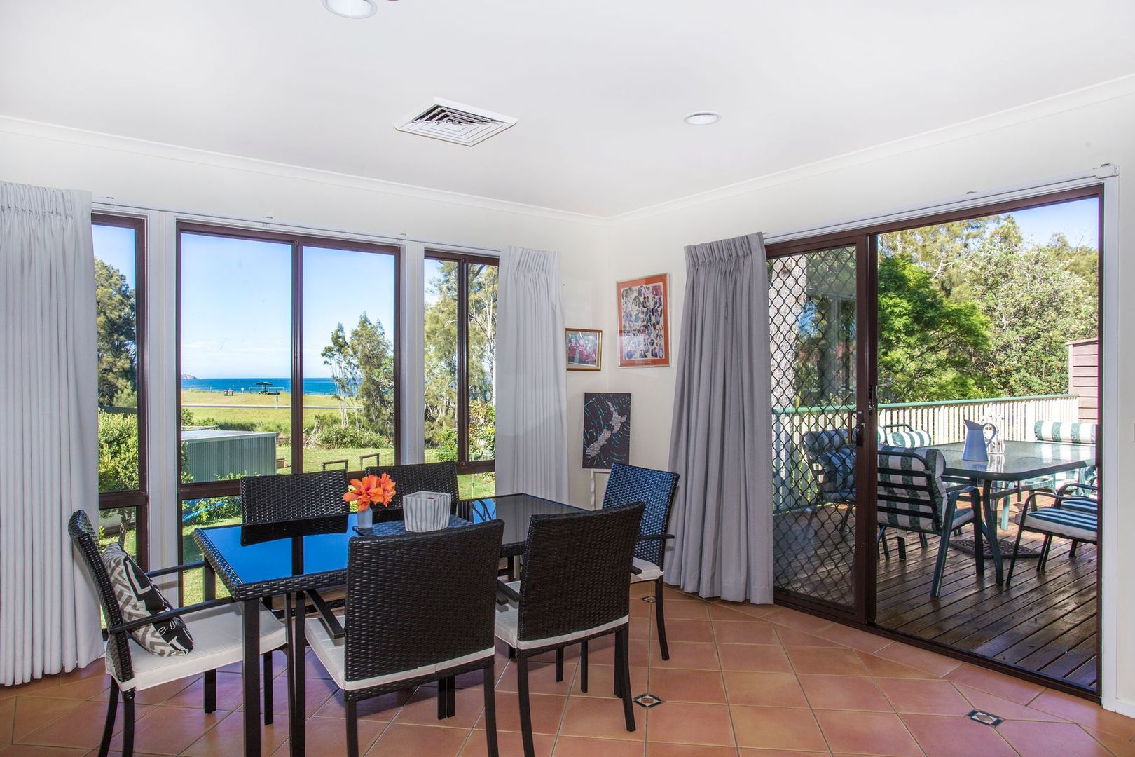 125 Maloneys Drive, Maloneys Beach NSW 2536, Image 2