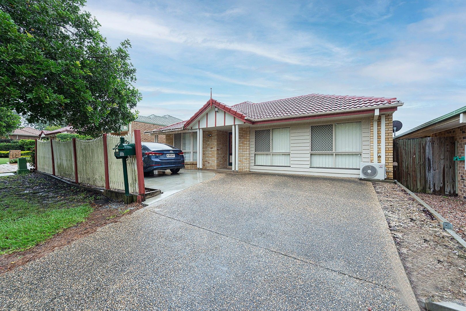4 bedrooms House in 25 Augusta Crescent FOREST LAKE QLD, 4078