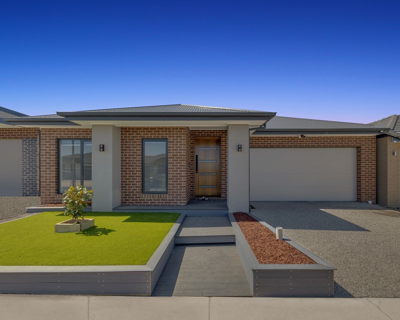 4 bedrooms House in 4 Voltage Street SUNBURY VIC, 3429