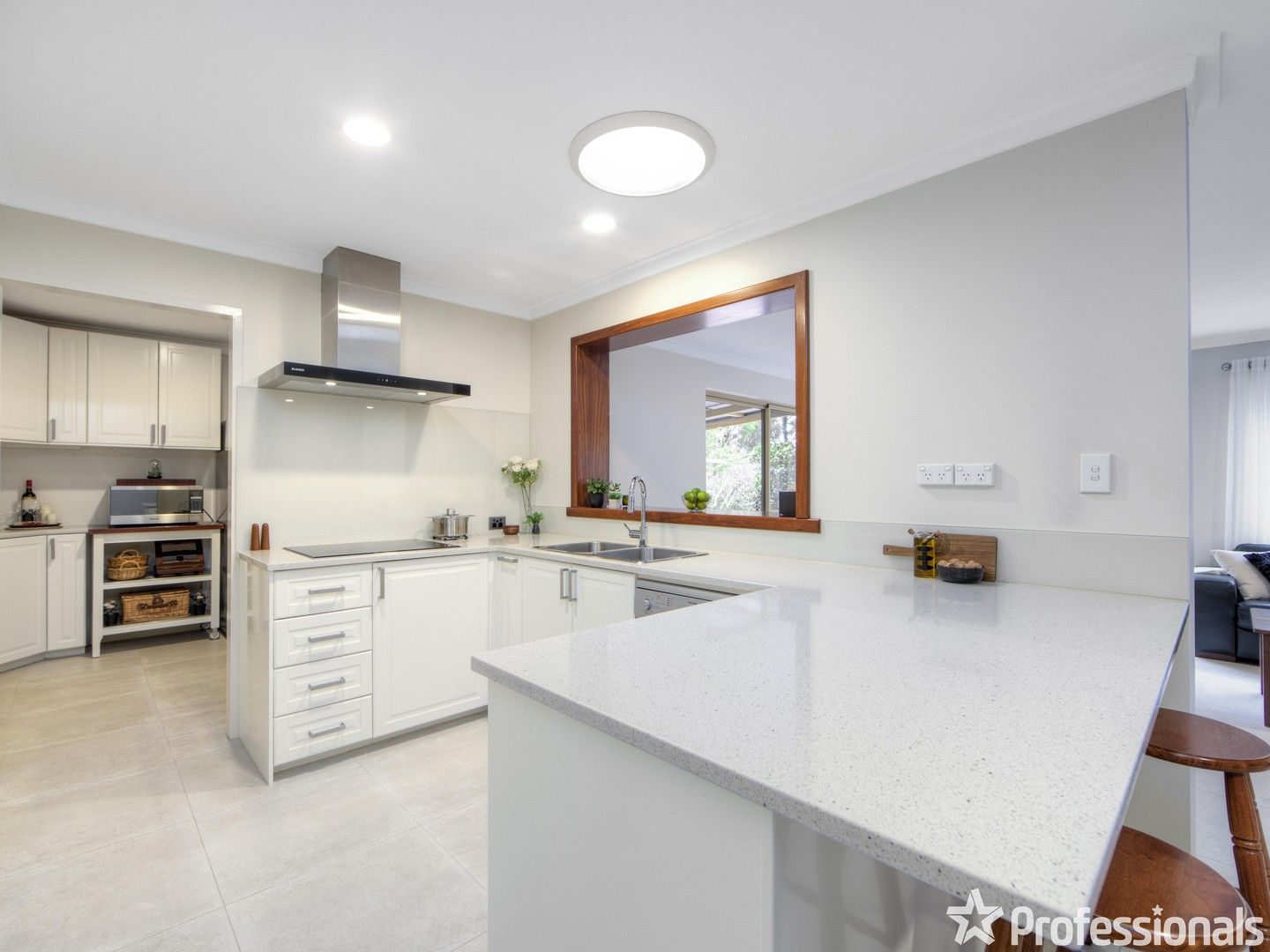 299 Lesmurdie Road, Lesmurdie WA 6076, Image 0