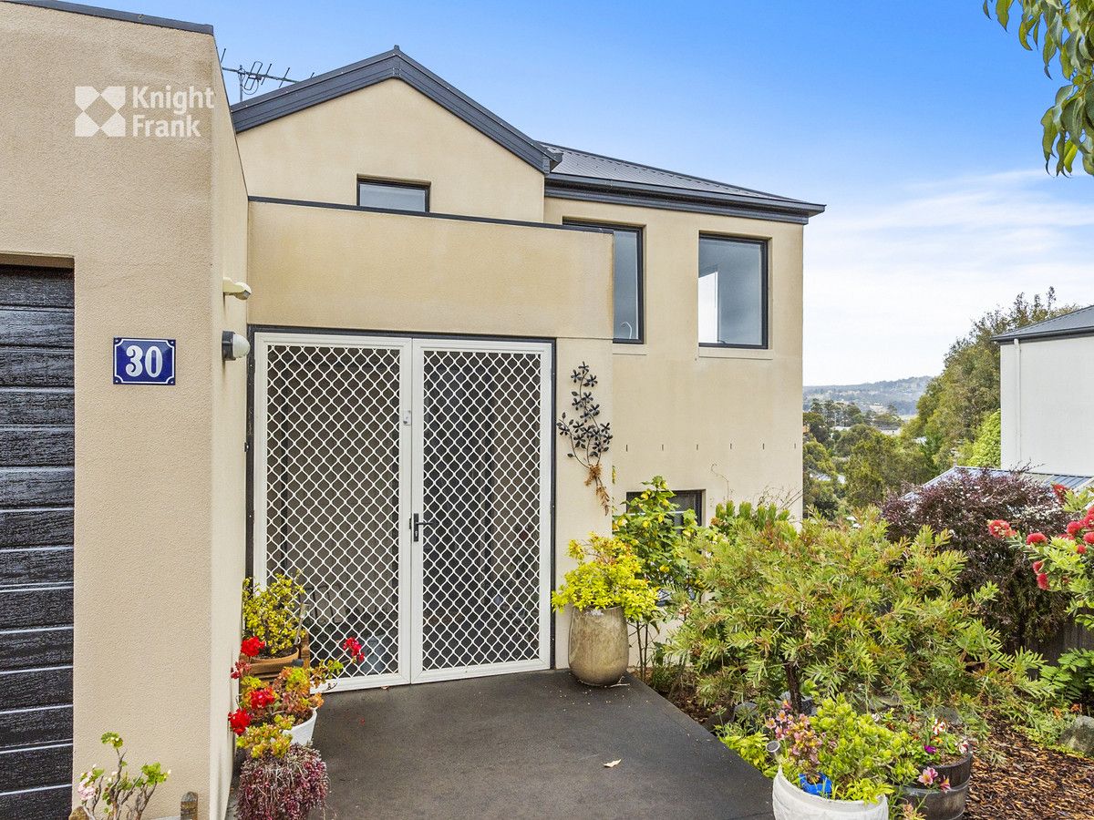 4 bedrooms House in 30 Fairview Drive KINGSTON TAS, 7050