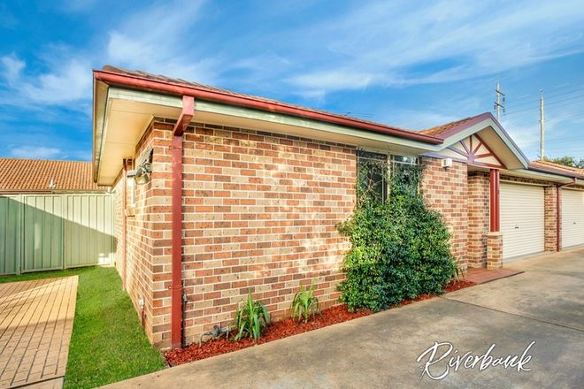 Picture of 2/113 Hammers Road, NORTHMEAD NSW 2152