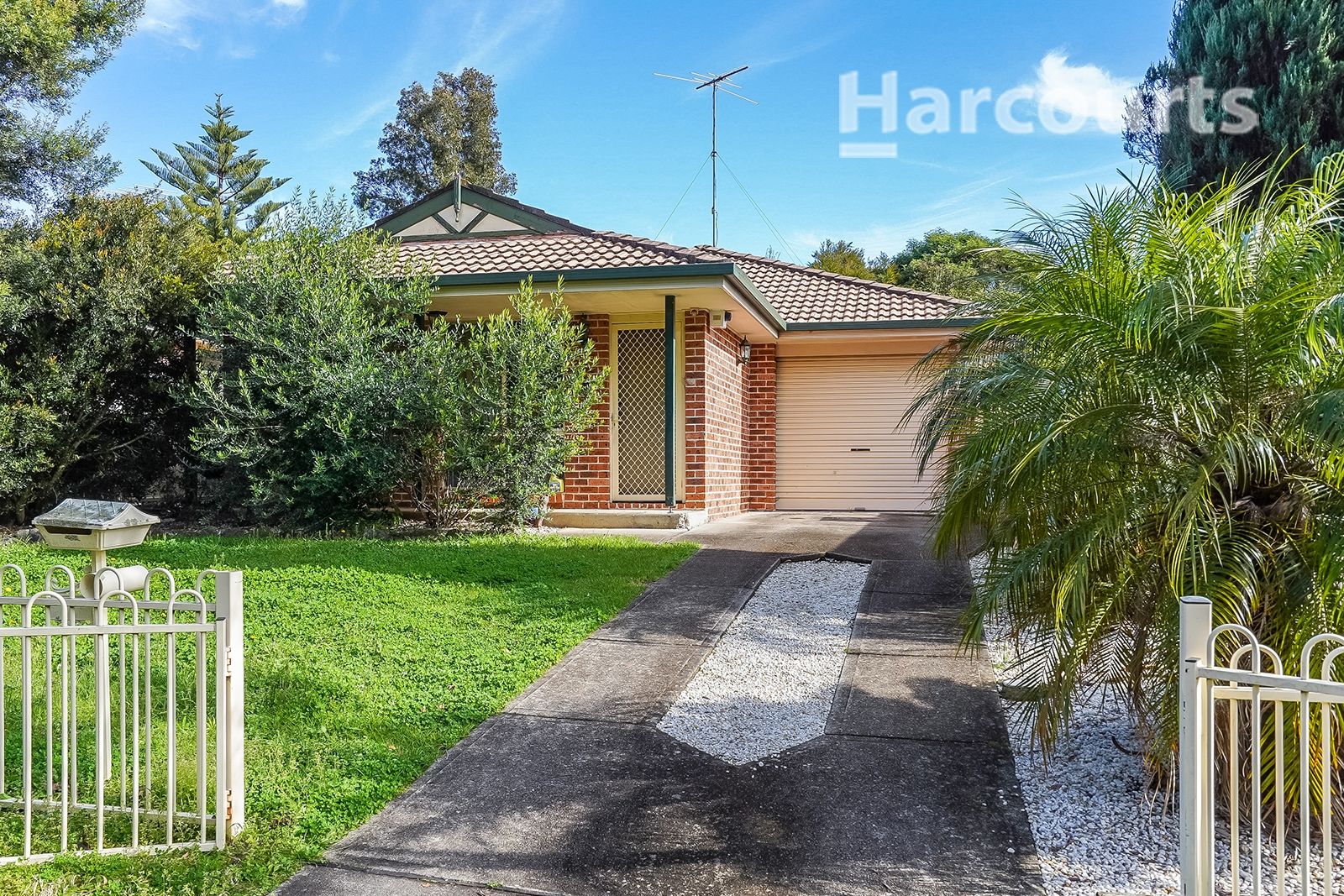 3 bedrooms House in 42 Ironside Avenue ST HELENS PARK NSW, 2560