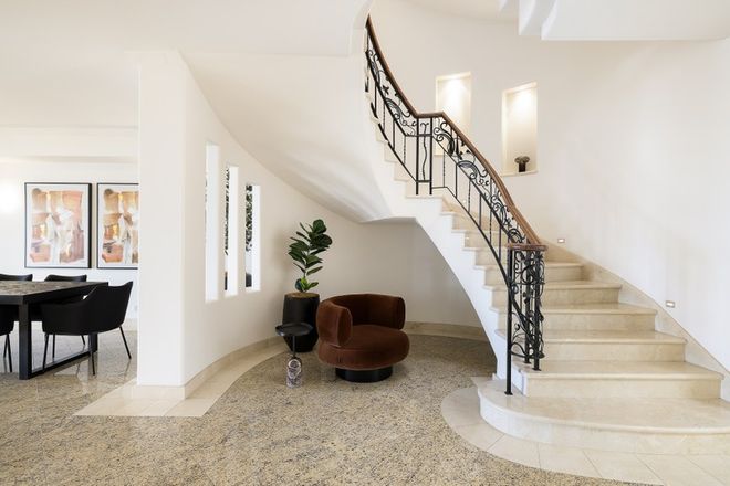 219-221 Hedges Avenue Mermaid Beach 4218 - Image 5