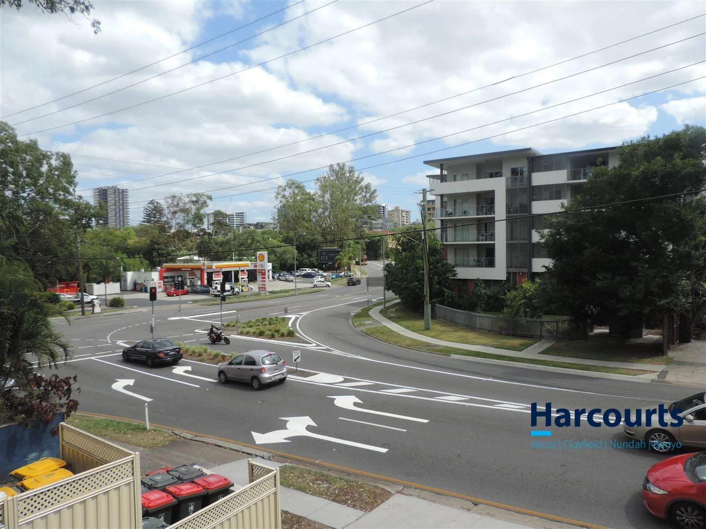 1/5 Sir Fred Schonell Drive, St Lucia QLD 4067