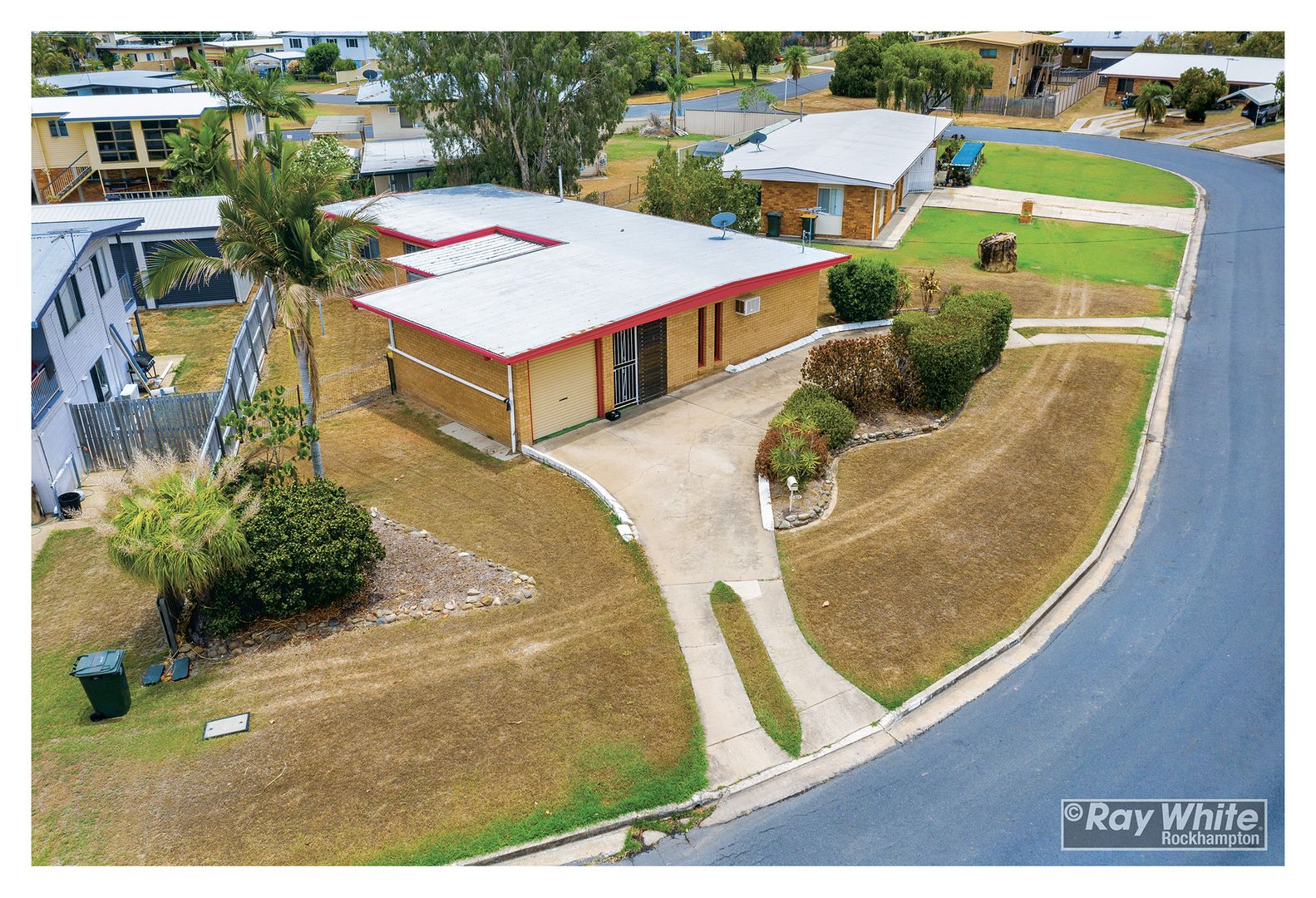 105 Menzies Street, Park Avenue QLD 4701, Image 2