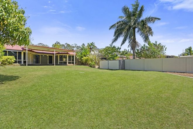 Picture of 22 Gippsland Drive, HELENSVALE QLD 4212