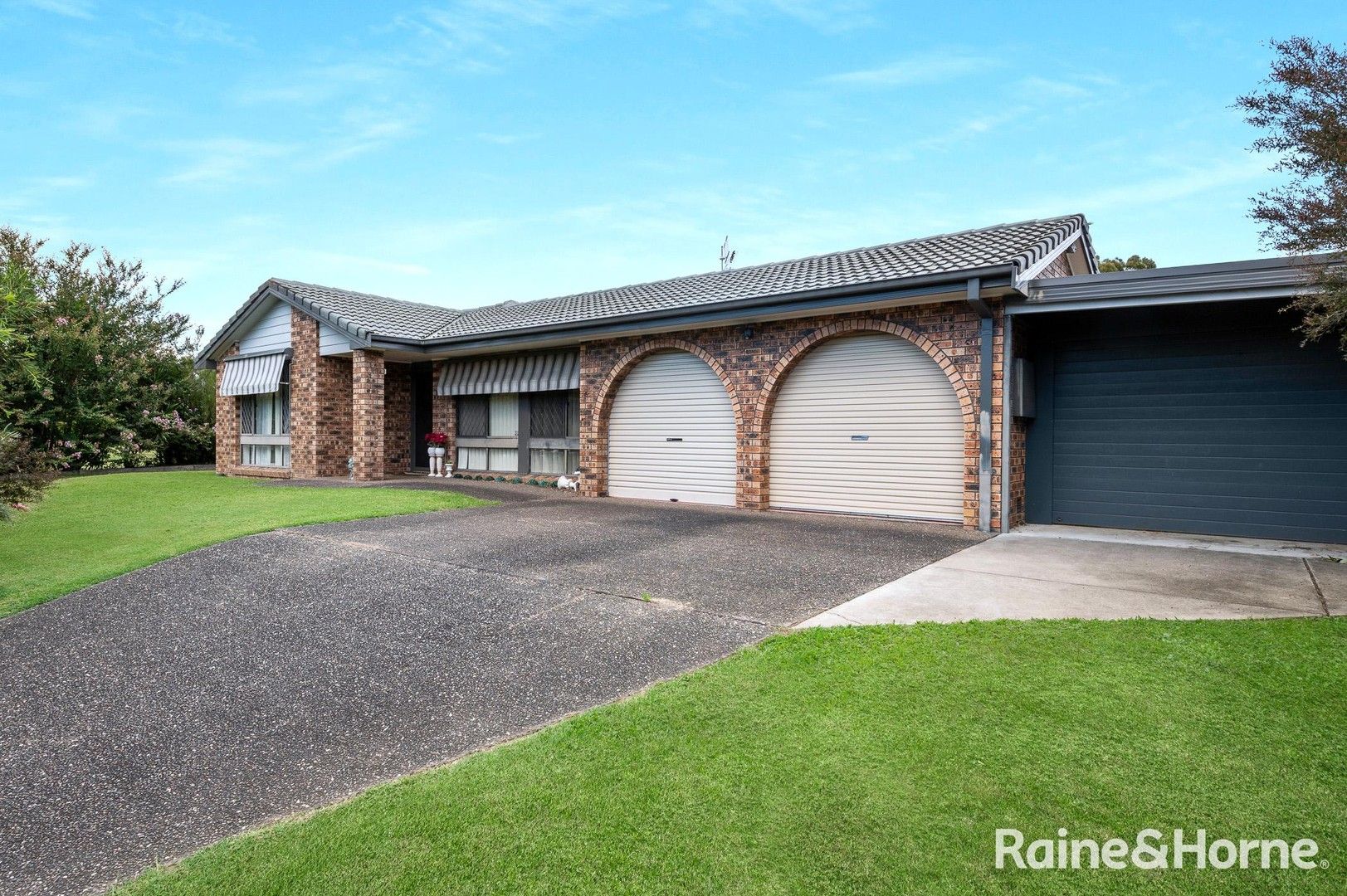 23 Lyndhurst Drive, Bomaderry NSW 2541, Image 0