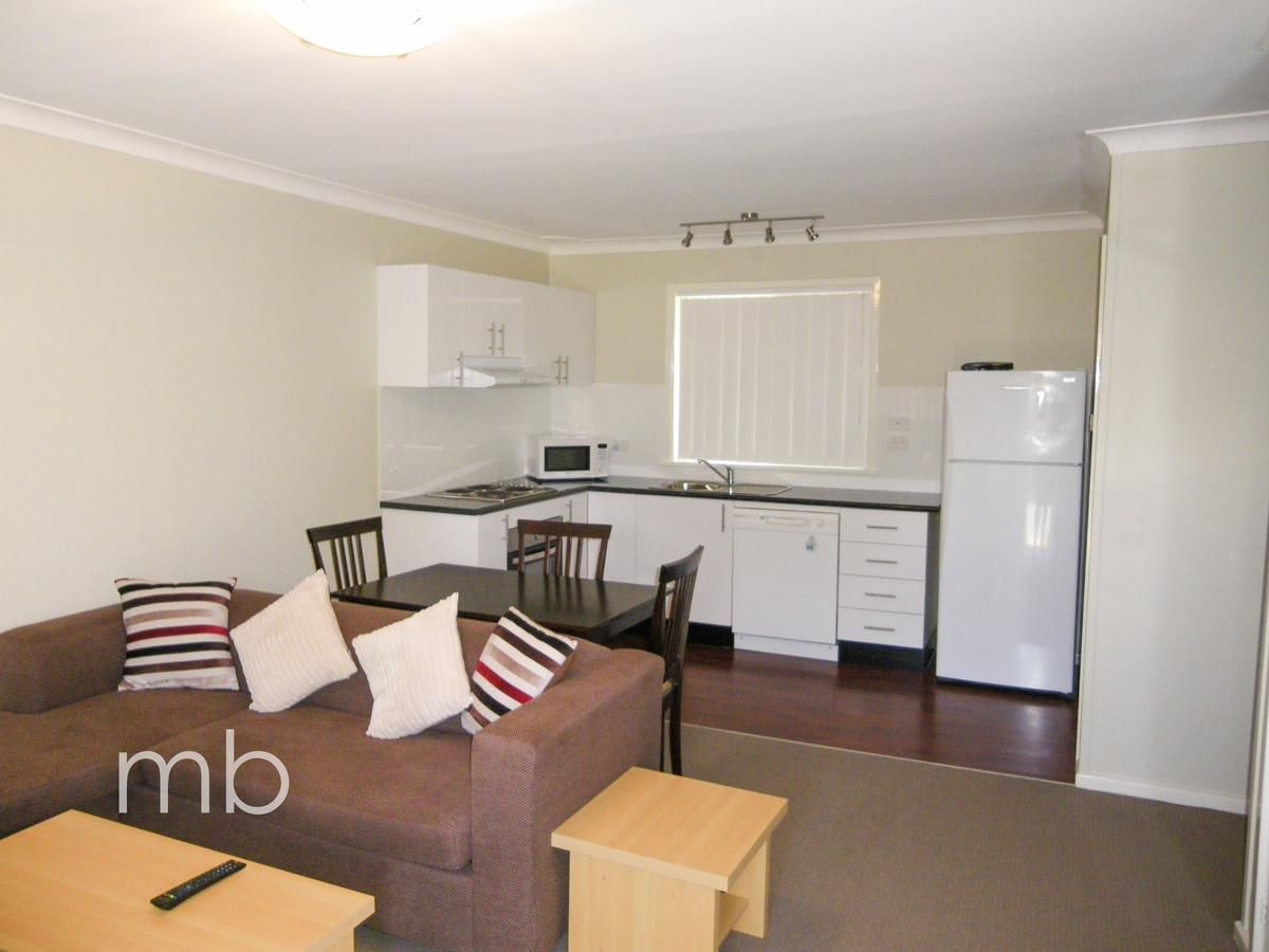 2/111 Sale Street, Orange NSW 2800, Image 1