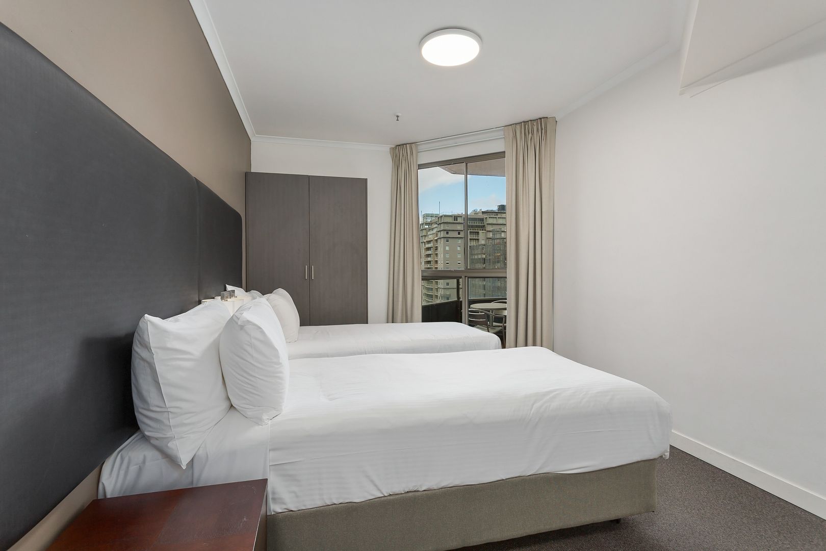 0906/333 Exhibition St, Melbourne VIC 3000 - Apartment For Rent - $760 ...