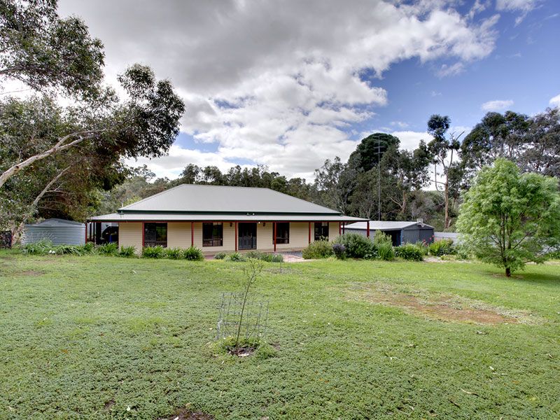 4 Mail Road, HARROGATE SA 5244, Image 0