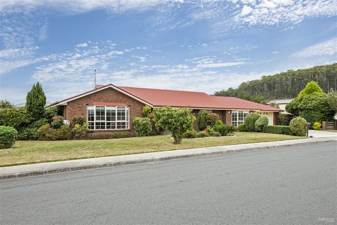 Picture of 8 Racecourse Crescent, TURNERS BEACH TAS 7315