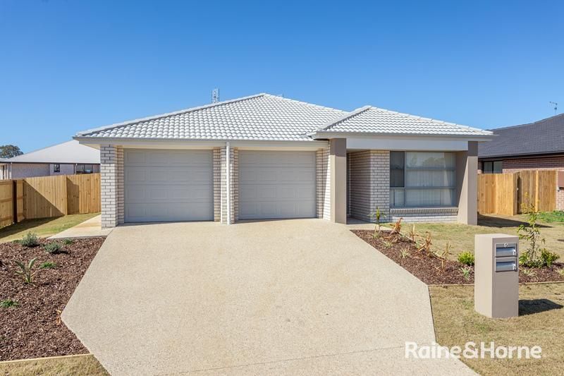 2 bedrooms House in 1/5 Bishop Street CAMBOOYA QLD, 4358