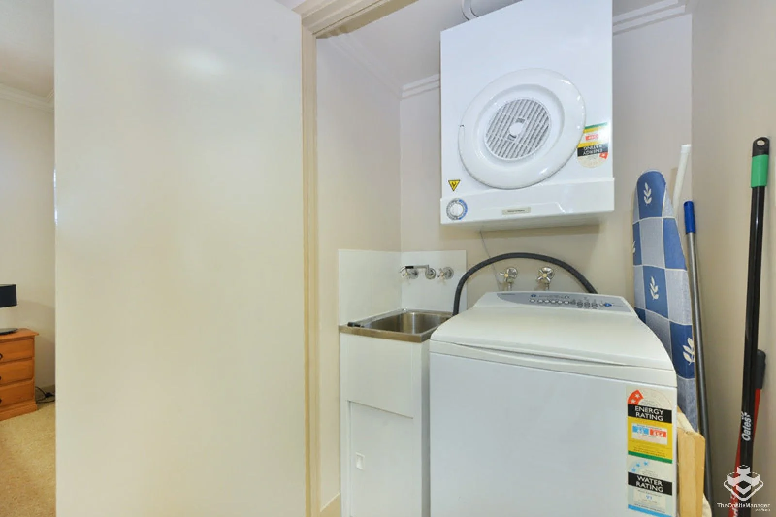 Additional image 13 of ID:21171568/22-24 Ward Street, Mooroobool QLD 4870