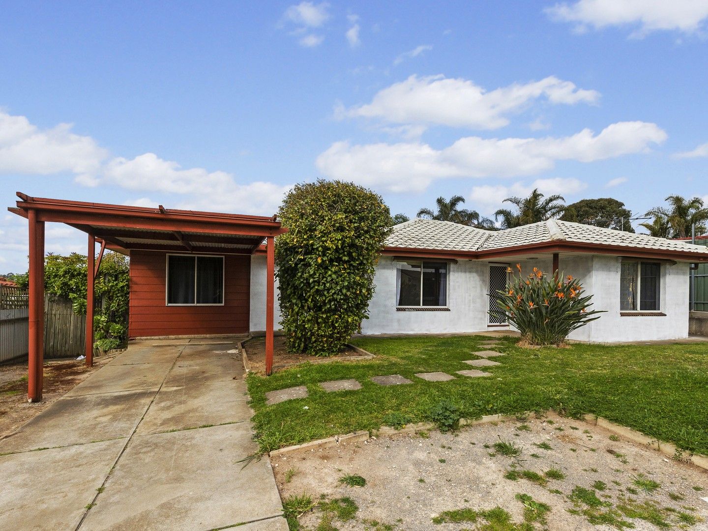 4 bedrooms House in 36 Amberleigh Close CHRISTIE DOWNS SA, 5164