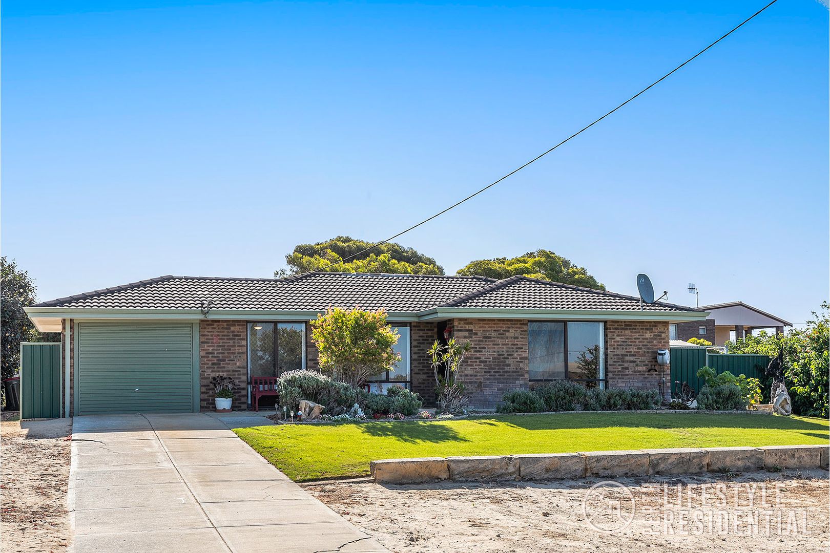 9 Dhu Street, Guilderton WA 6041, Image 1