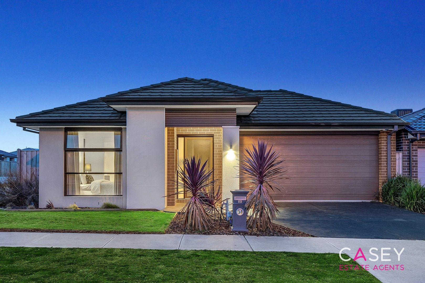 69 Everard Avenue, Clyde North VIC 3978, Image 0