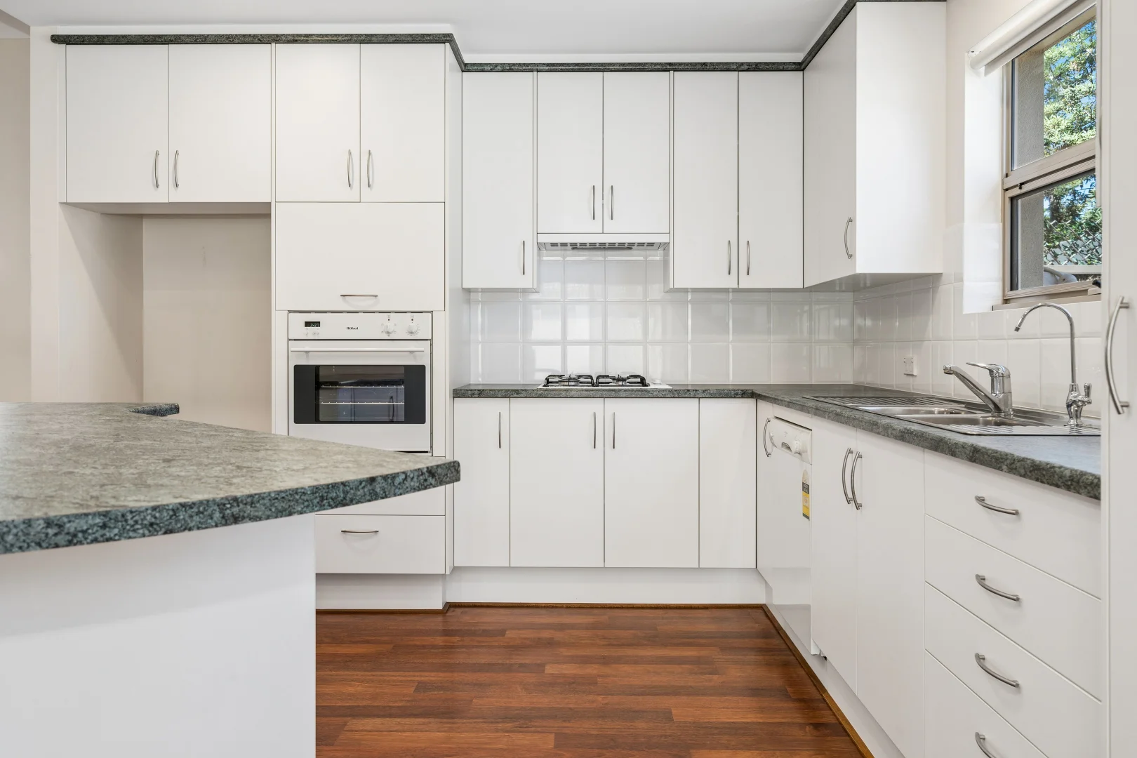 Additional image 6 of 5 Bluelake Court, Tennyson SA 5022