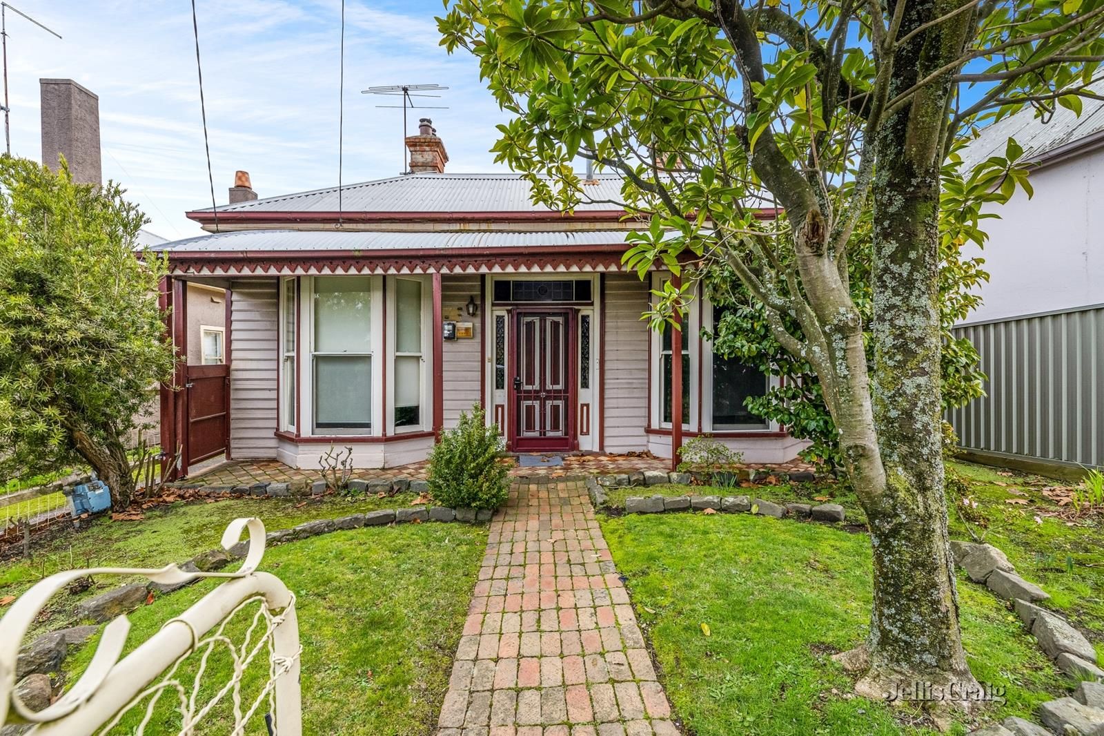 3 bedrooms House in 12 Drummond Street South BALLARAT CENTRAL VIC, 3350