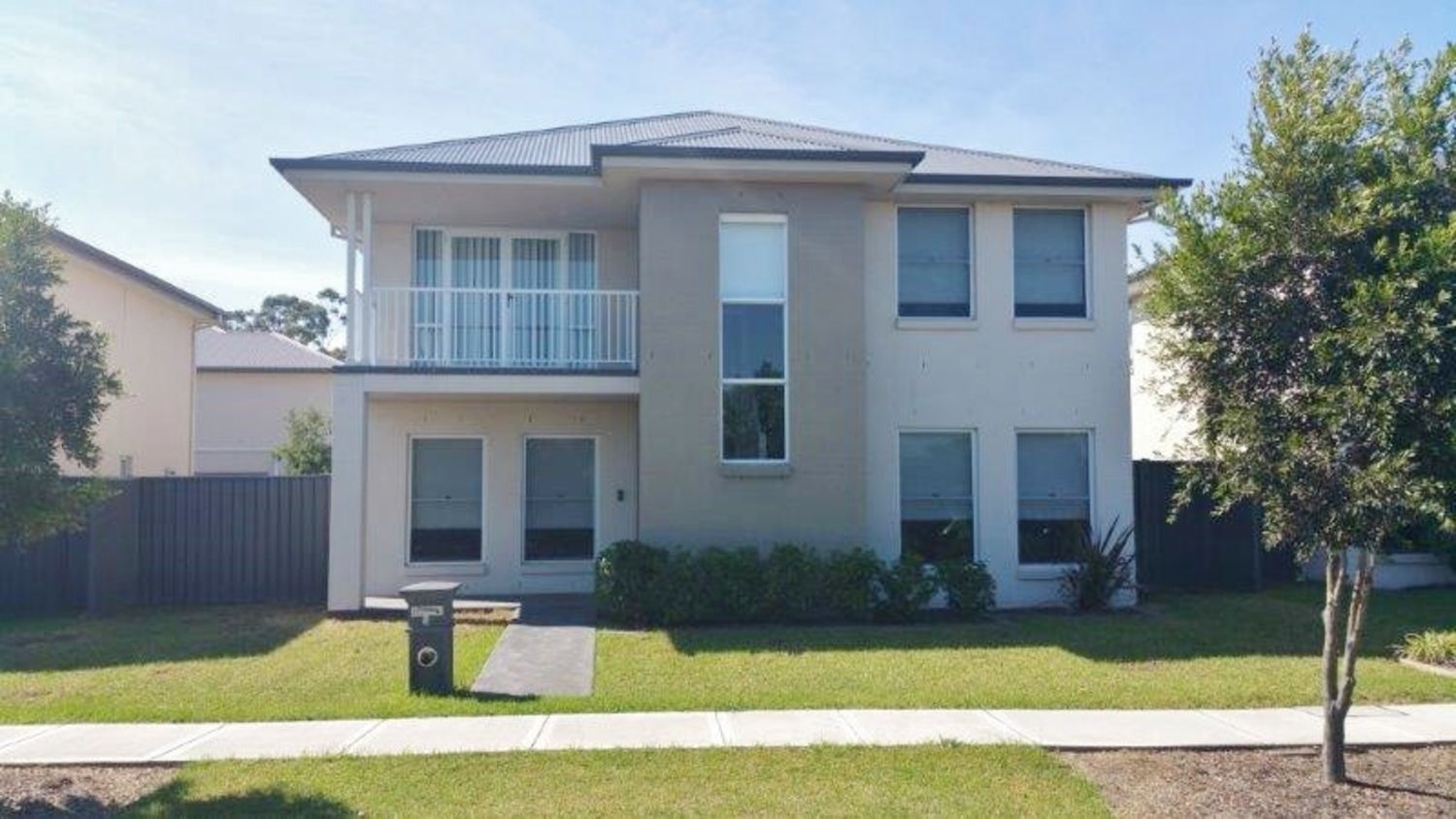 4 bedrooms House in 5 Donovan Boulevard GREGORY HILLS NSW, 2557