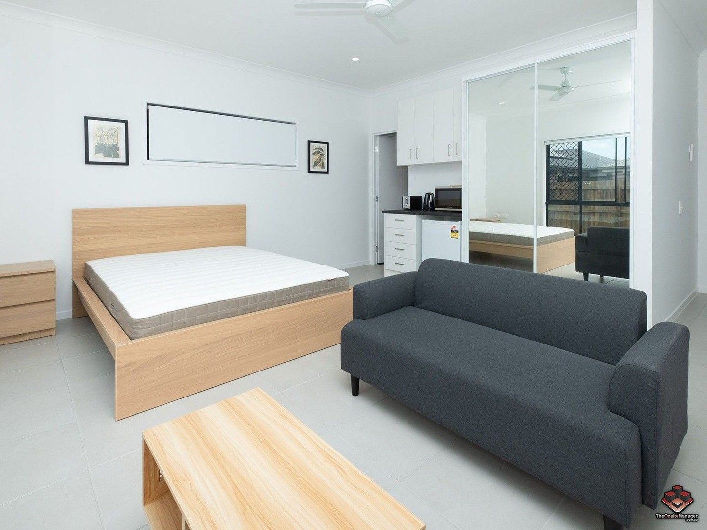 6 bedrooms House in 14 Constance Court MURRUMBA DOWNS QLD, 4503