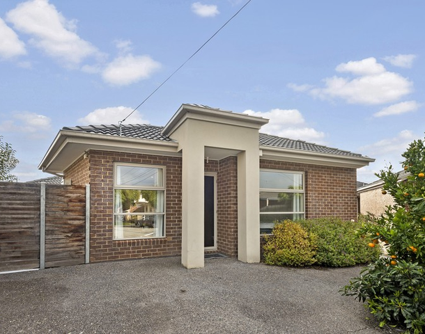 1/9 Privet Court, Doveton VIC 3177