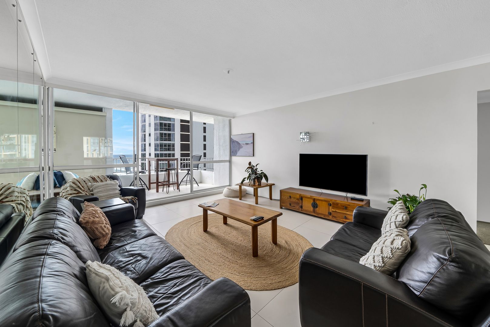 2206/3422 Surfers Paradise Boulevard, Surfers Paradise QLD 4217, Image 2