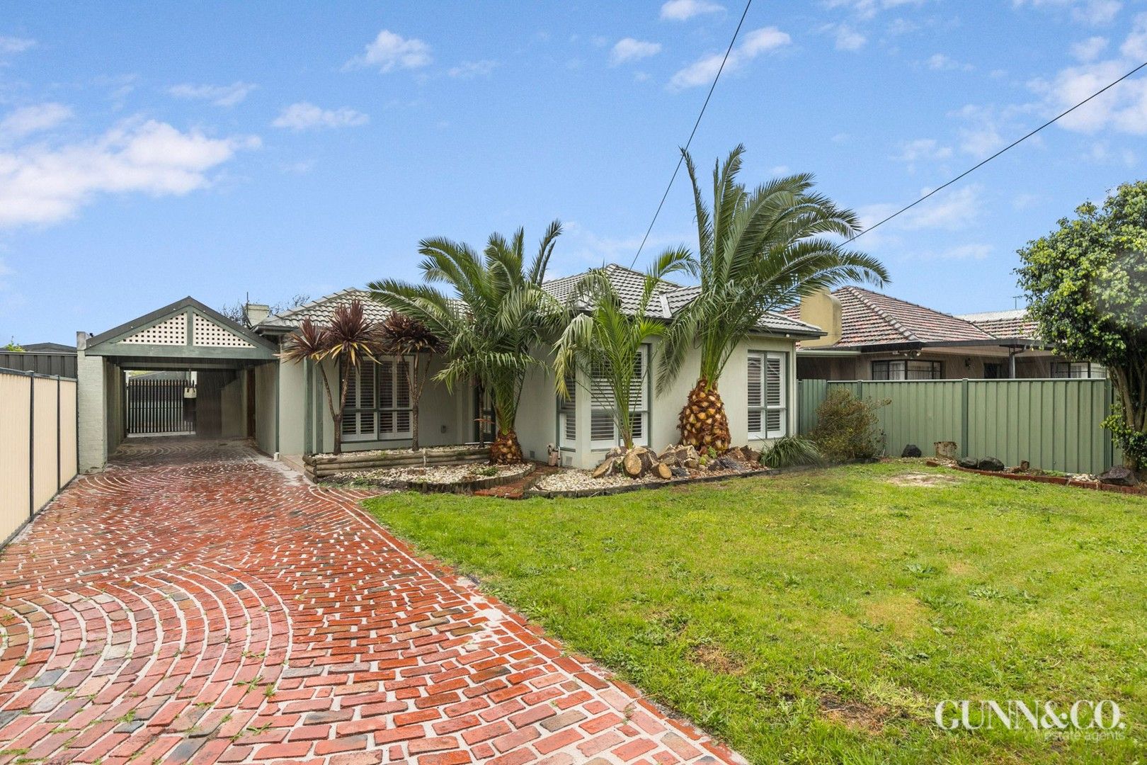 3 bedrooms House in 1 Wattle Grove SEAHOLME VIC, 3018