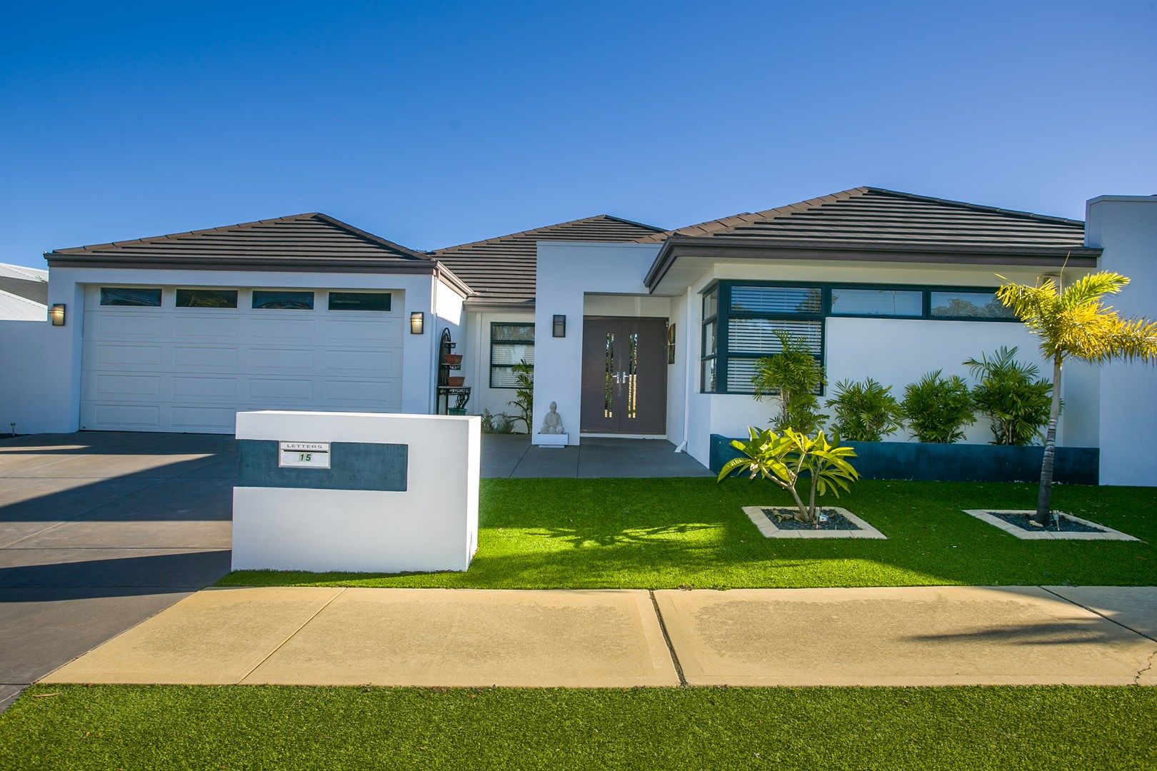 15 Huxleys Trail, Burns Beach WA 6028, Image 0