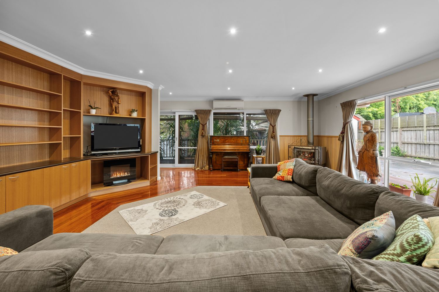 3 Murray Road, Croydon VIC 3136, Image 2