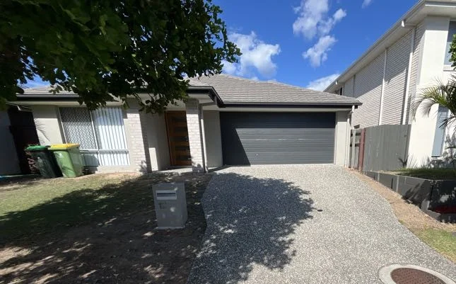 17 Pleasant Street, South Ripley QLD 4306