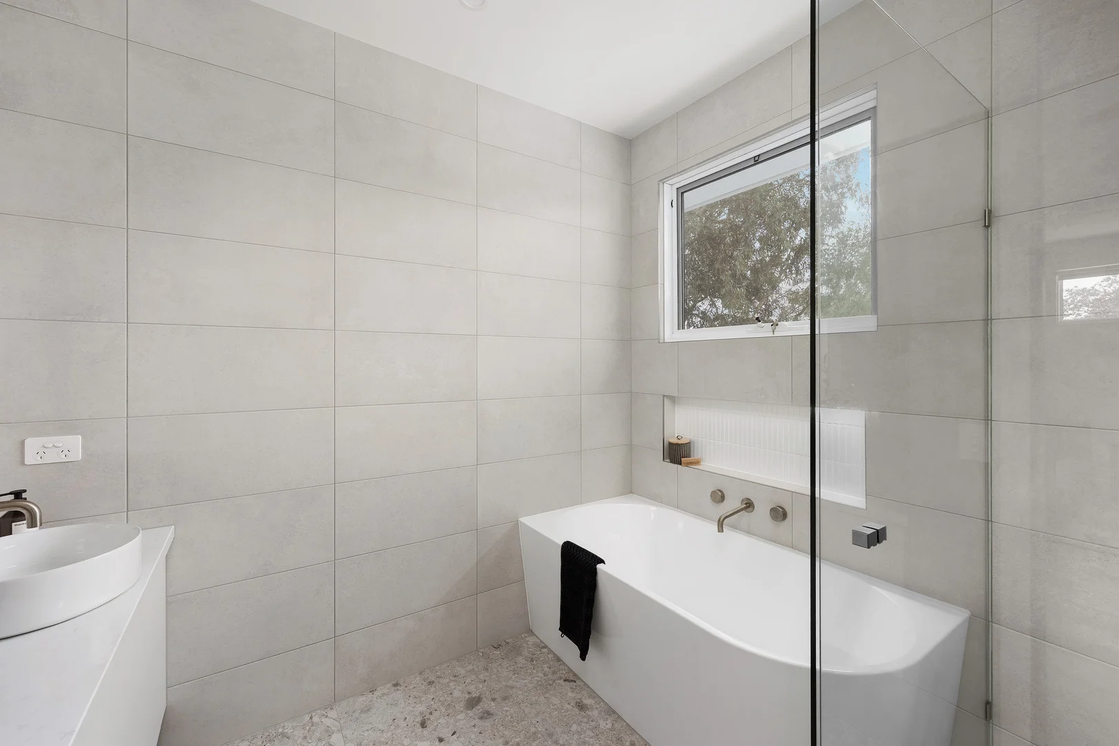 Additional image 17 of 2/76 Somers Avenue, Macleod VIC 3085