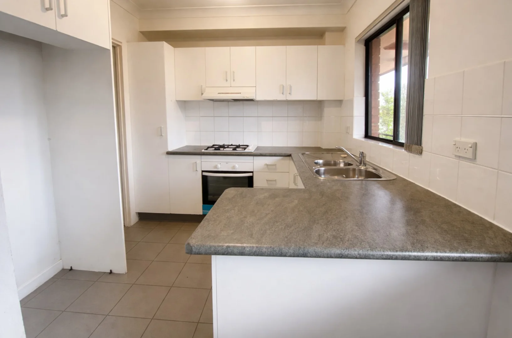 Additional image 2 of 19/10-14 Calliope Street, Guildford NSW 2161