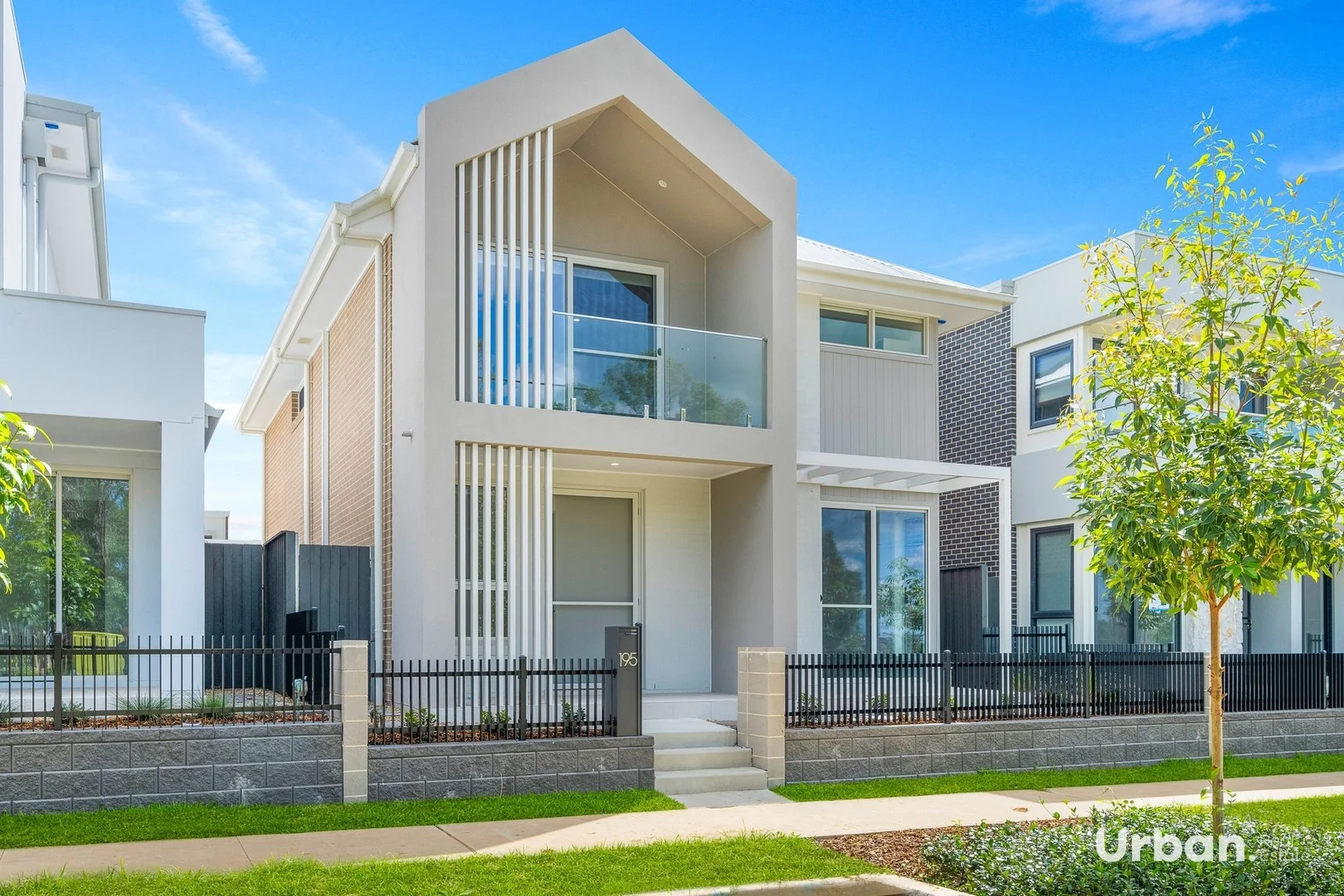 195 Central Avenue, Oran Park NSW 2570