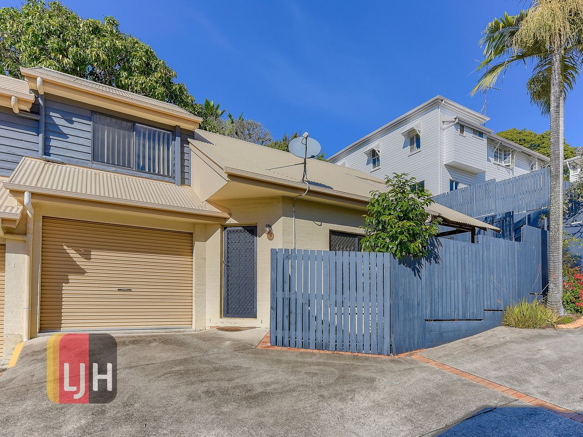 2 bedrooms Townhouse in 1/49 Scott Road HERSTON QLD, 4006