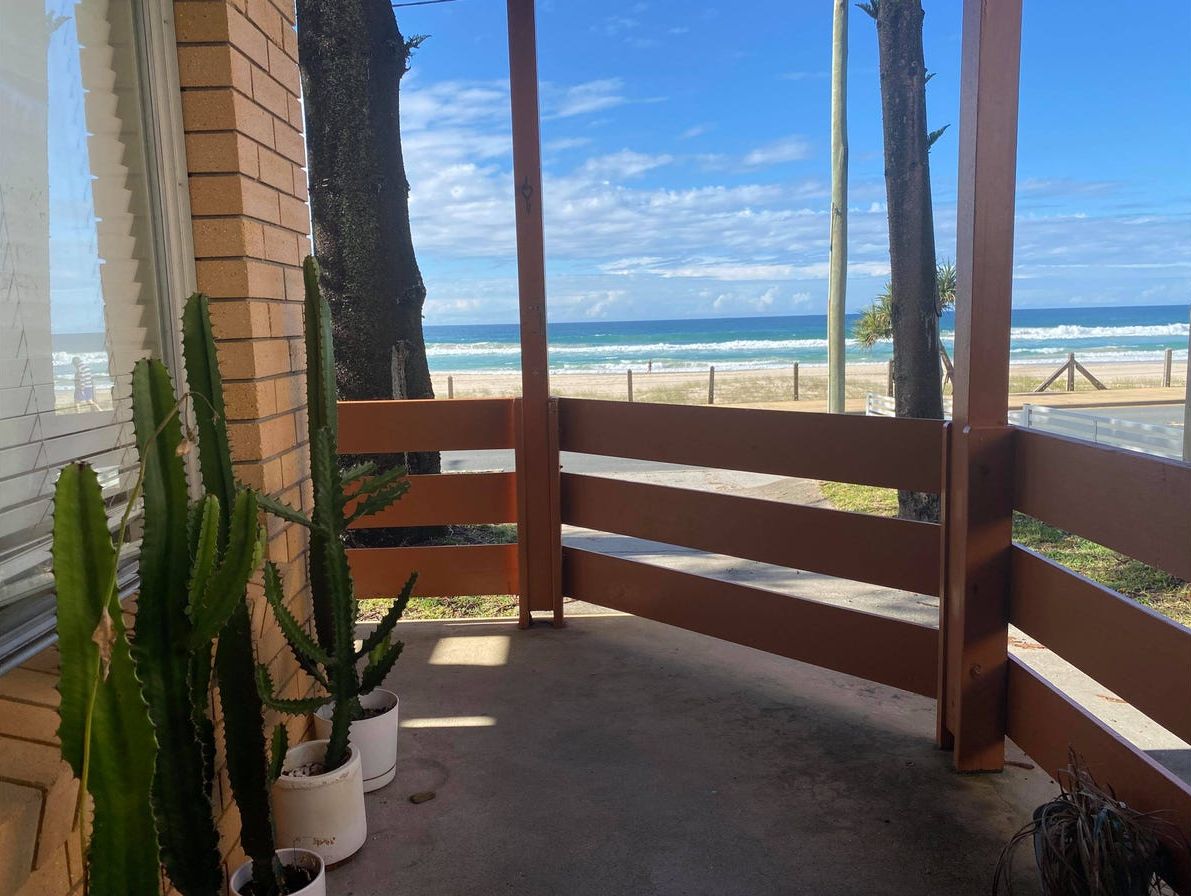 2 bedrooms Apartment / Unit / Flat in 1/714 Pacific Parade CURRUMBIN QLD, 4223