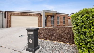 Picture of 14 Edgewater Close, EAGLEHAWK VIC 3556