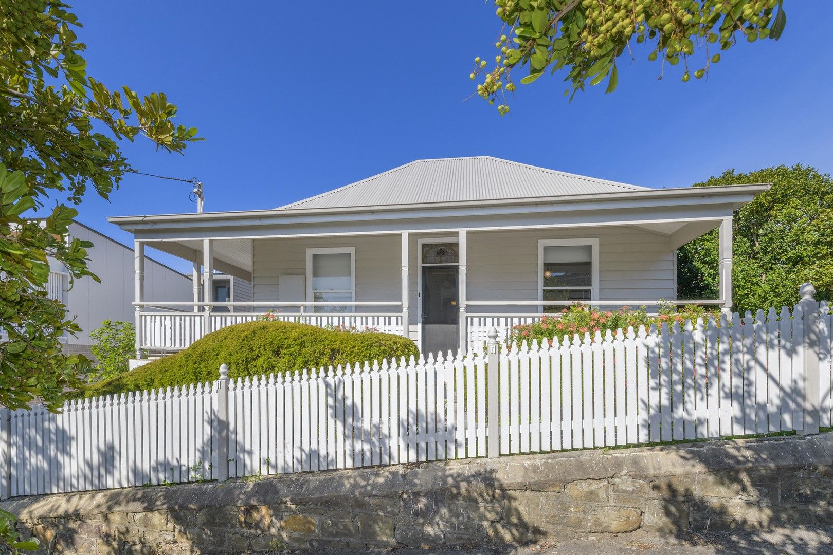 4 bedrooms House in 9 Tyrrell  Street THE HILL NSW, 2300