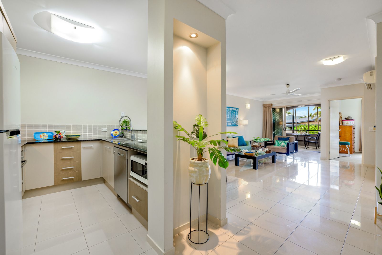 811/12-21 Gregory Street, Westcourt QLD 4870, Image 0