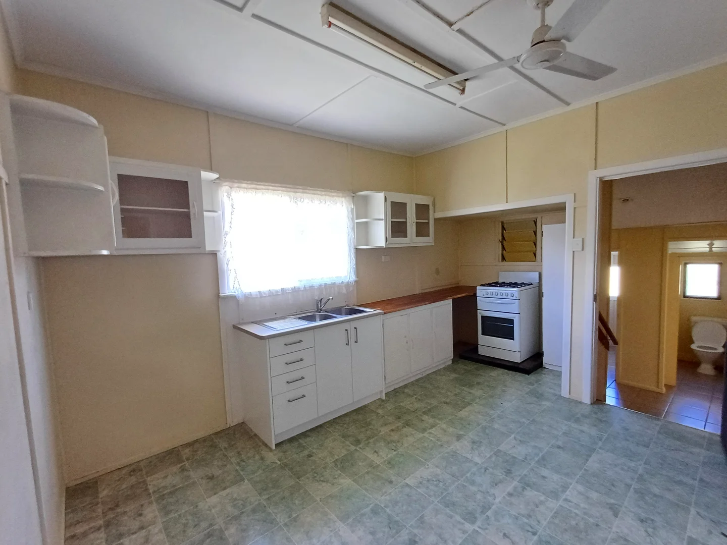 Additional image 4 of 20 Joyce Street, Svensson Heights QLD 4670