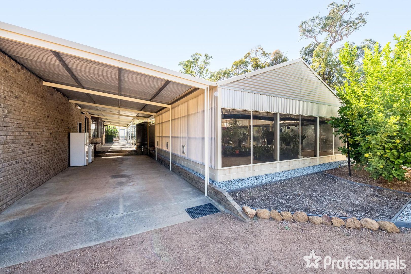 270 Cromwell Road, Sawyers Valley WA 6074, Image 1