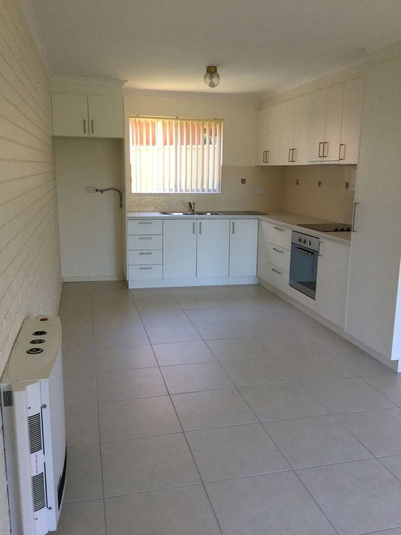 2 bedrooms Semi-Detached in 2/8 Explorers Way SURF BEACH NSW, 2536