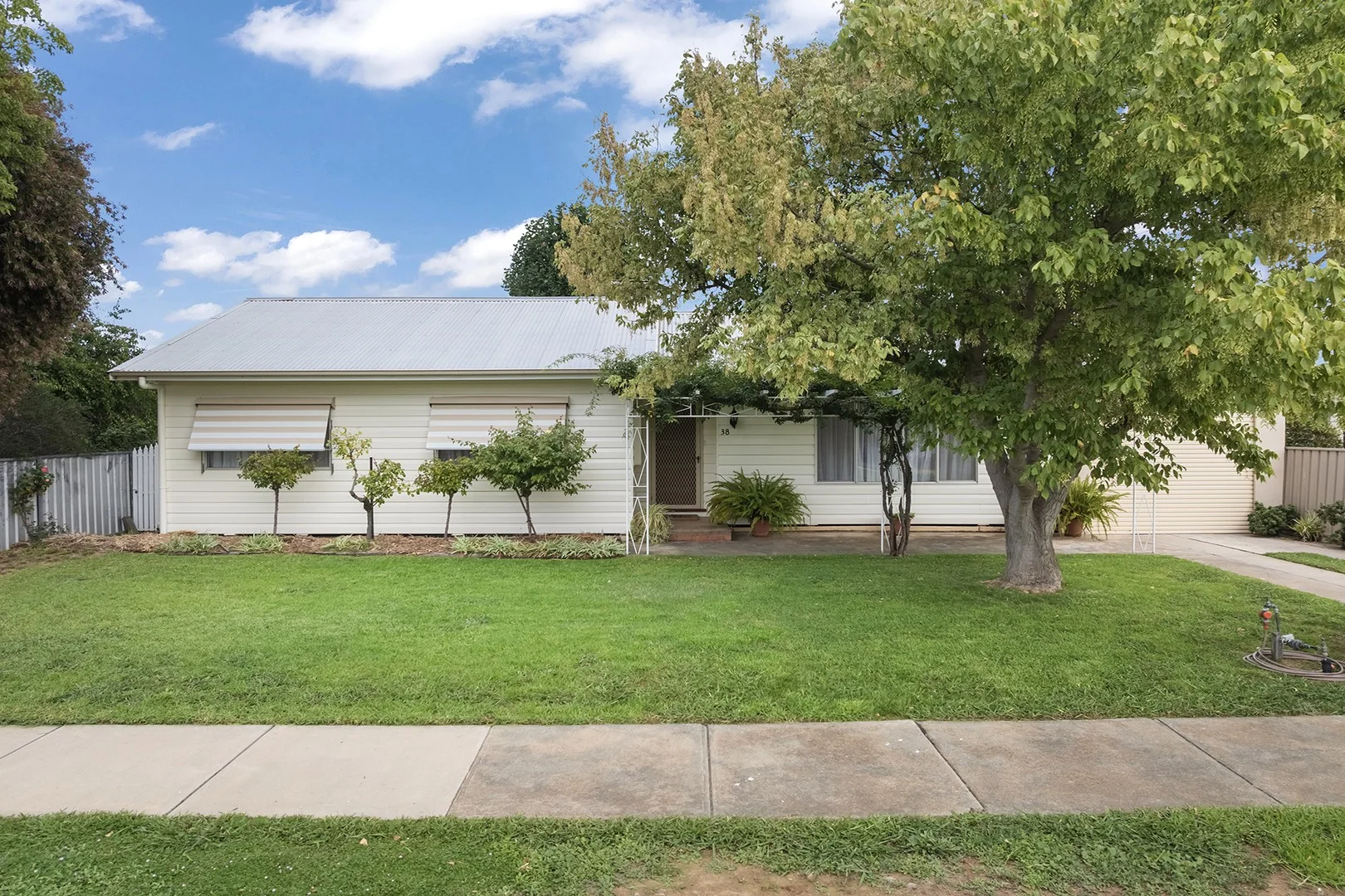 38 Hopetoun Street, Rochester VIC 3561